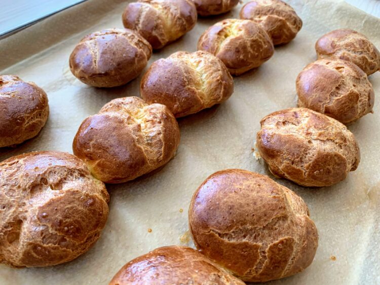 mini windbeutel gebacken