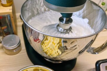 swiss meringue buttercreme herstellen